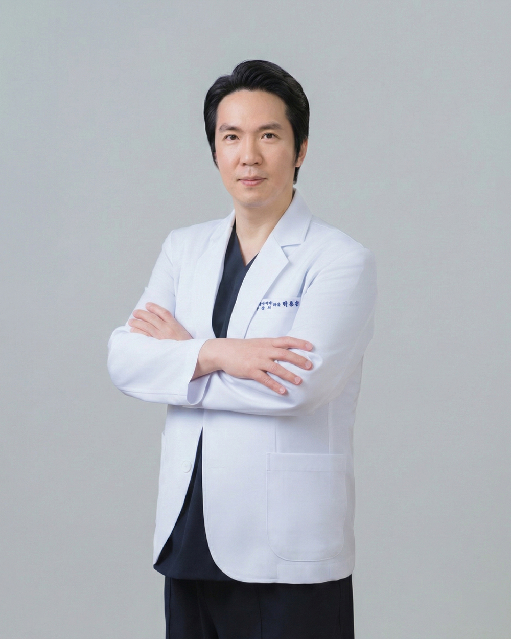 비뇨의학과 <b>안홍점</b> 과장